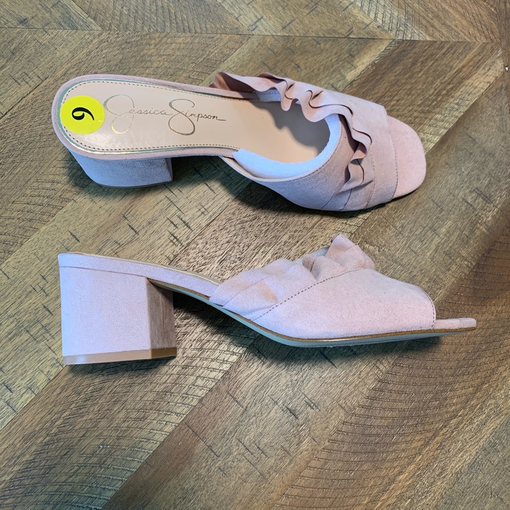 Jessica Simpson Nude Pink Blush Ruffle Mule Slides Sandals